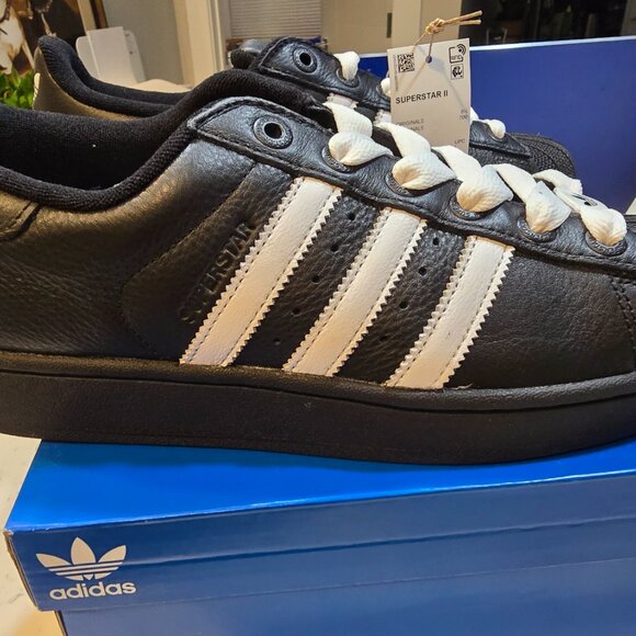 Adidas Superstar II Black & White Unisex Sneakers - Mens Size 10 NEW (JI3538) - Picture 5 of 14